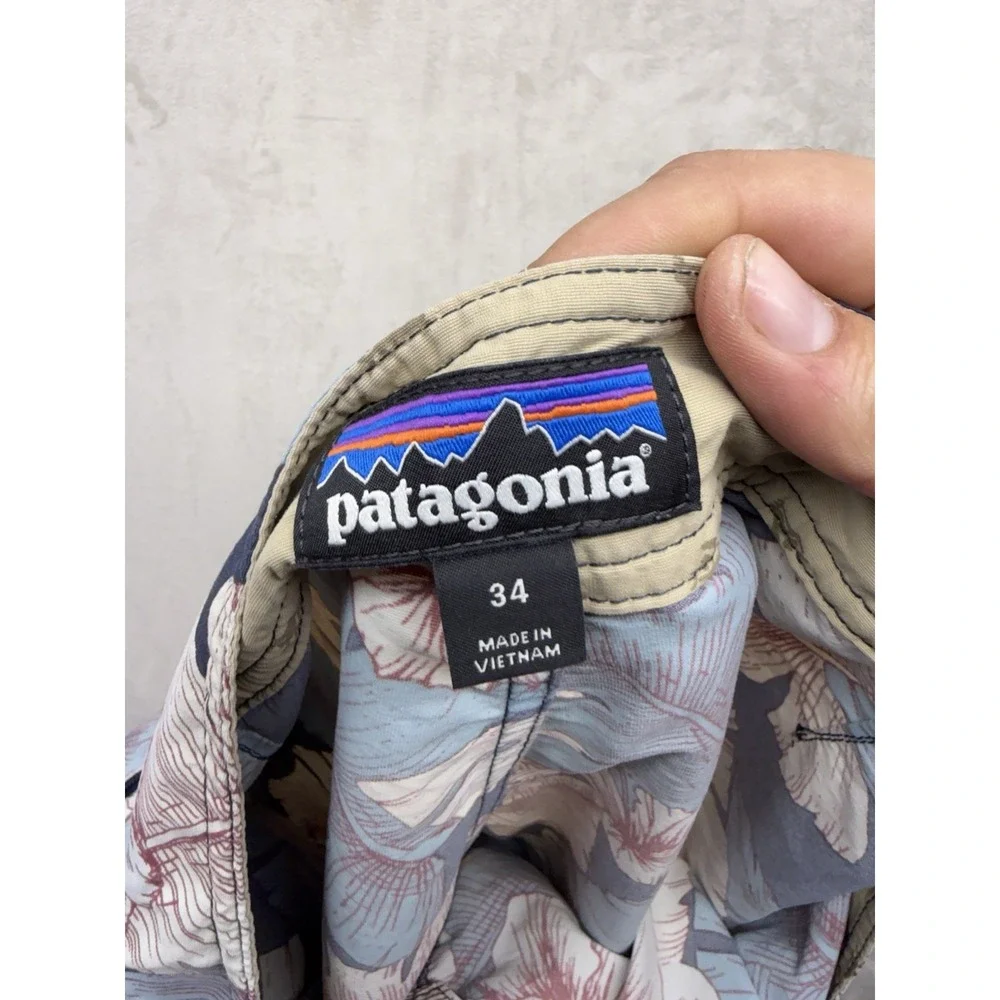 Patagonia Men's Board Swim Shorts Trunks Beach Blue Floral Zip Pocket Size 34